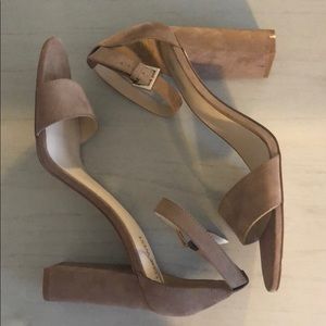 Nine West Ankle Strap Block Heel Size 11